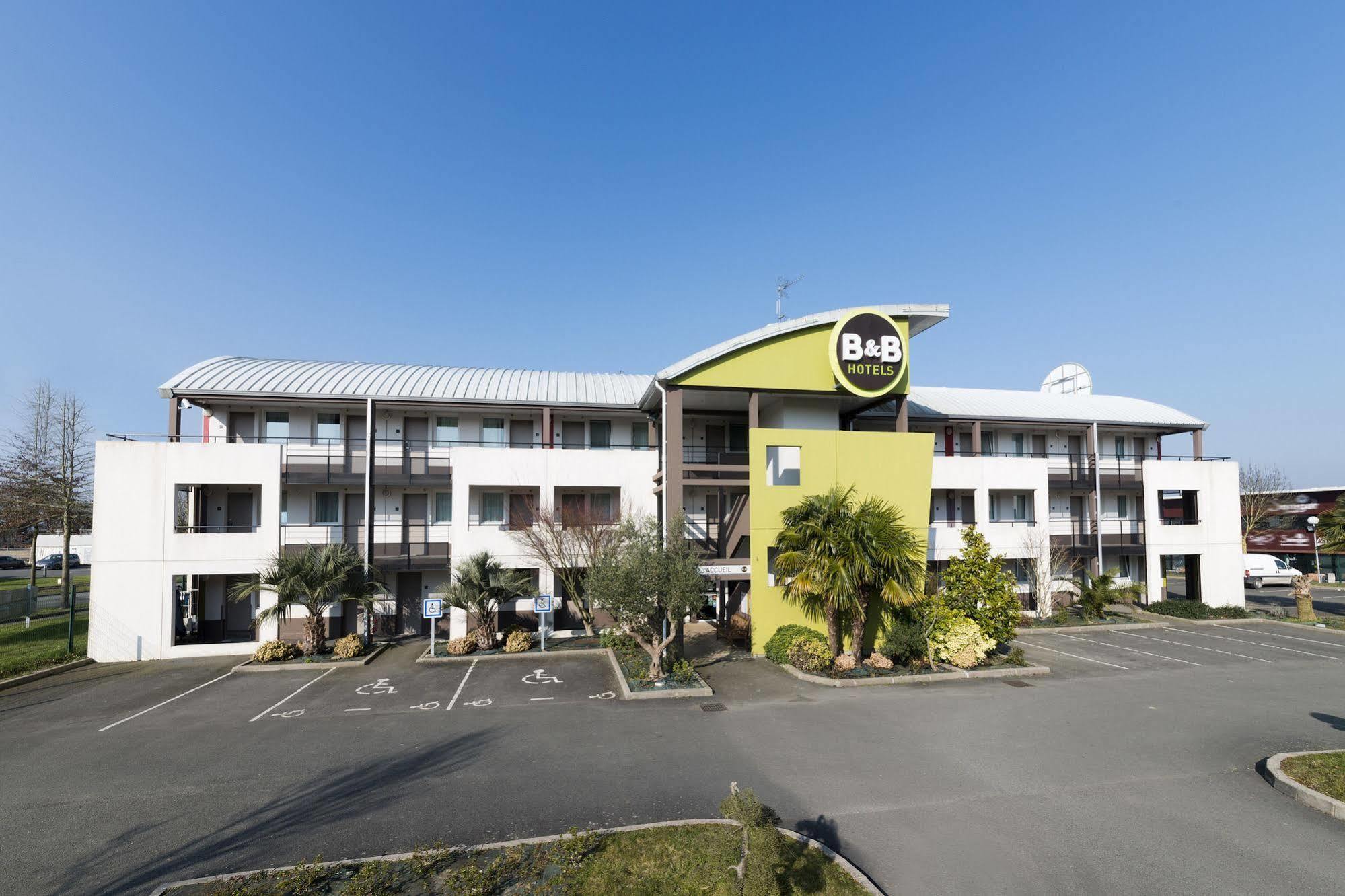 B&B Hotel Laval Change Eksteriør billede